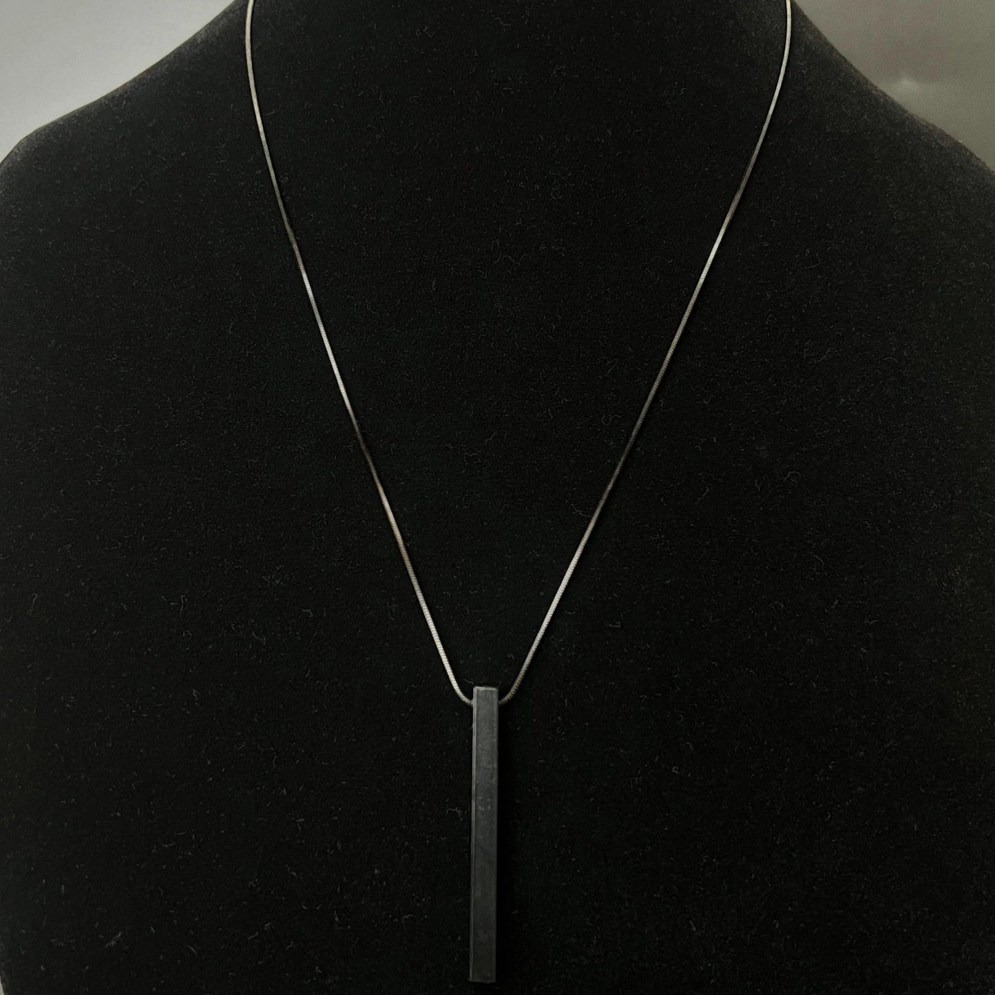 Black Bar Pendant - Stylex